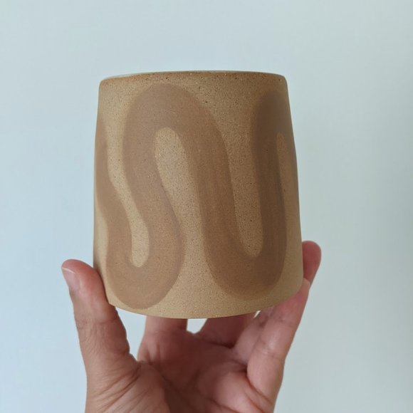 STUDIO SONTOSIS New Tan Squiggle Short Cup - Picture 2 of 8